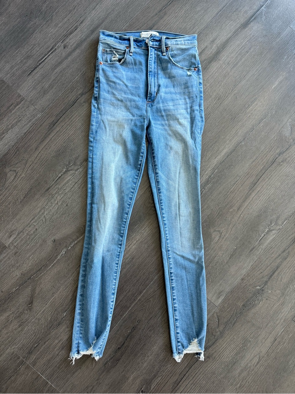 Abercrombie & Fitch - The Super Skinny Ankle High Rise
